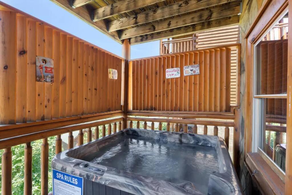 Heated Pool Hot Tub Game Room Mountain Views Sevierville Bagian luar foto